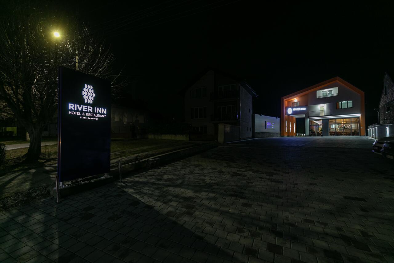 River Inn Stari Banovci Eksteriør billede